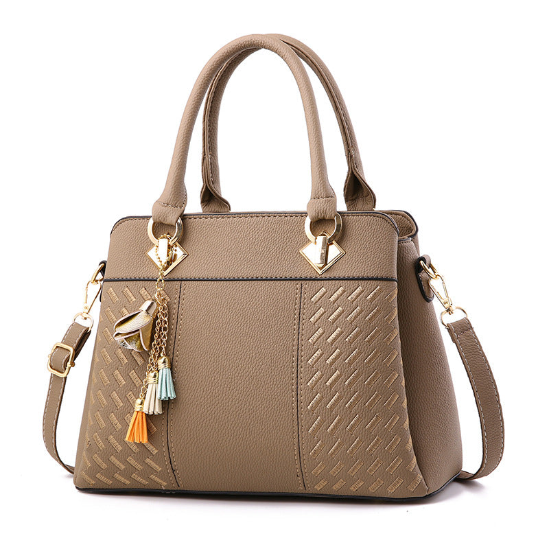 Lady bags Korean version of the new spring and summer fashion bags handbag shoulder bag on behalf of a killer.